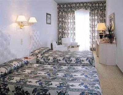фото отеля Hotel Serhs Vila de Calella