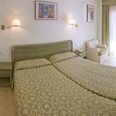 фото отеля Hotel Serhs Vila de Calella
