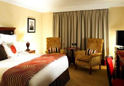фото отеля Huntingdon Marriott Hotel