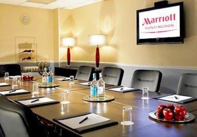 фото отеля Huntingdon Marriott Hotel