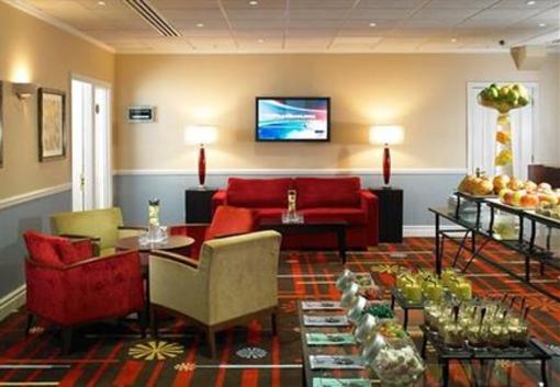 фото отеля Huntingdon Marriott Hotel