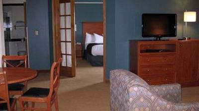 фото отеля AmericInn Chanhassen