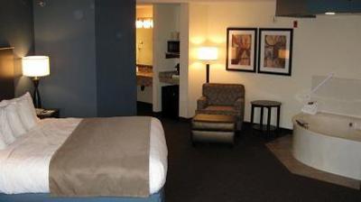 фото отеля AmericInn Chanhassen
