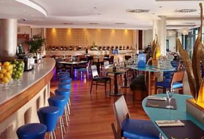 фото отеля The Royal Yacht Hotel Saint Helier