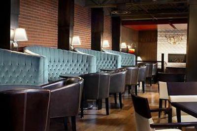 фото отеля Sheraton Cavalier Saskatoon Hotel