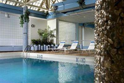 фото отеля Sheraton Cavalier Saskatoon Hotel