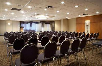 фото отеля Sheraton Cavalier Saskatoon Hotel