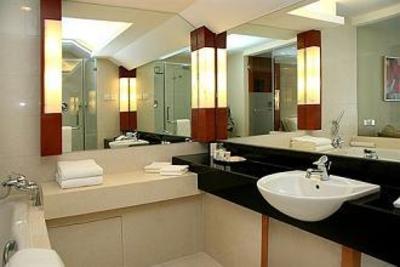 фото отеля Jianguo Hotel Beijing