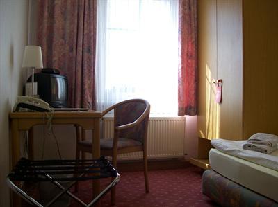 фото отеля Gold Hotel am Wismarplatz