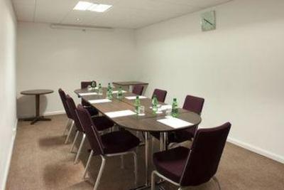 фото отеля Holiday Inn Express, Ramsgate - Minster