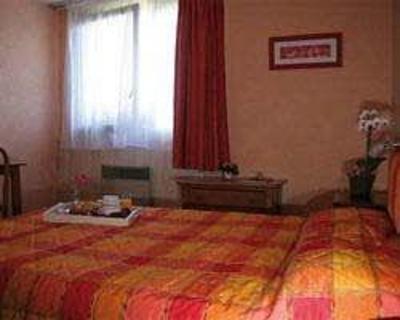 фото отеля Logis Le Lac