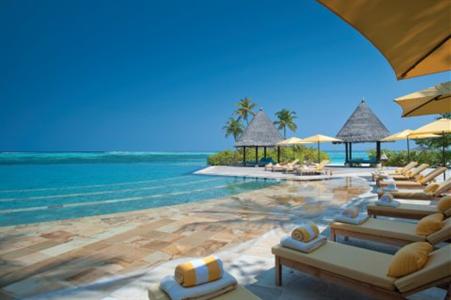 фото отеля Four Seasons Resort Maldives at Kuda Huraa