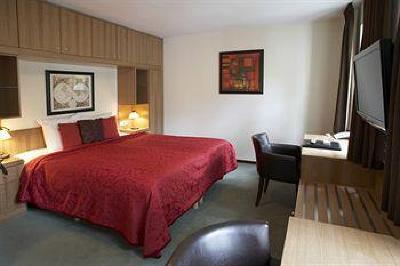 фото отеля Golden Tulip Mastbosch Hotel Breda