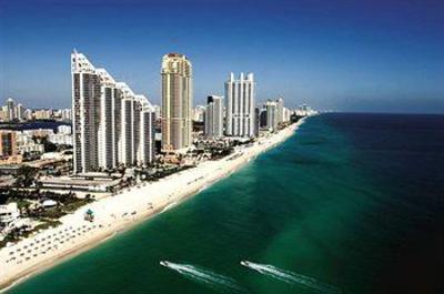 фото отеля Doubletree Ocean Point Resort Sunny Isles Beach
