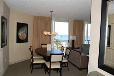 фото отеля Doubletree Ocean Point Resort Sunny Isles Beach