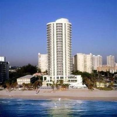 фото отеля Doubletree Ocean Point Resort Sunny Isles Beach