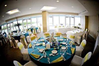 фото отеля Doubletree Ocean Point Resort Sunny Isles Beach