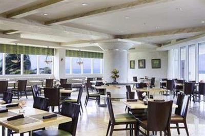 фото отеля Doubletree Ocean Point Resort Sunny Isles Beach