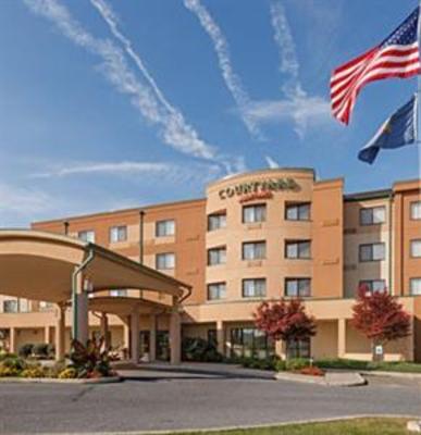 фото отеля Courtyard by Marriott Harrisburg Hershey