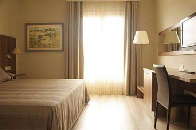 фото отеля Hotel Pirineos