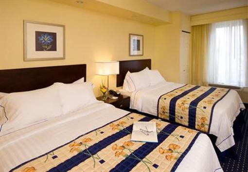 фото отеля SpringHill Suites Terre Haute