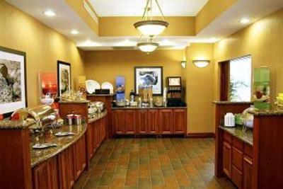 фото отеля Hampton Inn Kansas City/near Worlds of Fun