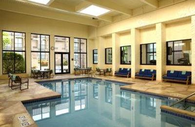 фото отеля Sheraton Milwaukee Brookfield Hotel
