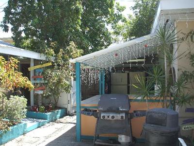 фото отеля Key West Youth Hostel & Sea Shell Motel