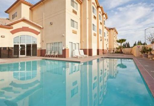 фото отеля Holiday Inn Express Madera