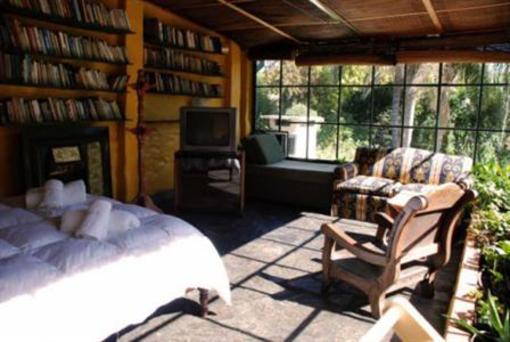фото отеля Colon Hospeda Posta del Lujan