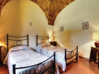 фото отеля Follonica Apartment