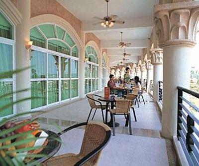 фото отеля Clifford (Golden Lake) Hotel