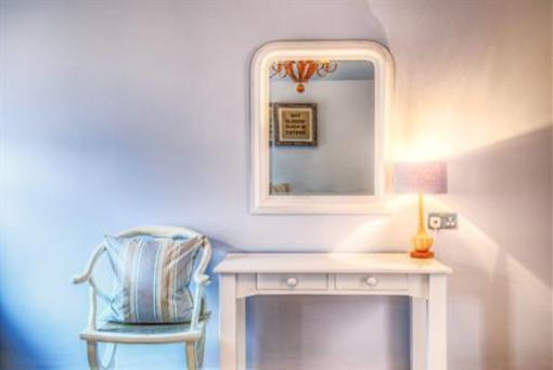 фото отеля Number Four Boutique Hotel