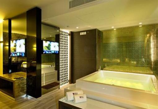 фото отеля Viola Mhotel