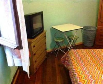 фото отеля Hostal Tricontinental