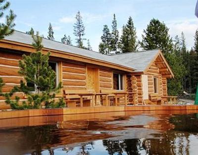 фото отеля Atnarko Lodge