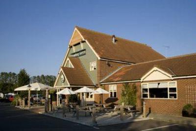 фото отеля Premier Inn Clacton-On-Sea