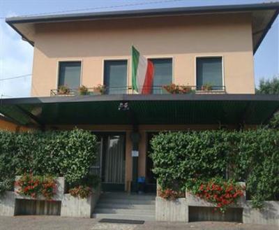фото отеля Hotel Molteni Veduggio con Colzano