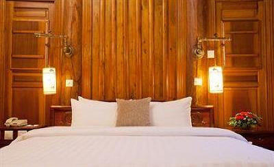 фото отеля Long Beach Resort Phu Quoc