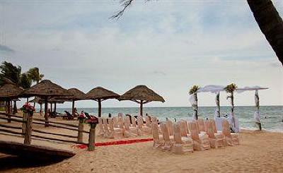 фото отеля Long Beach Resort Phu Quoc