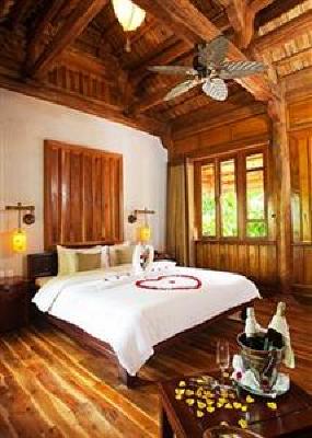 фото отеля Long Beach Resort Phu Quoc