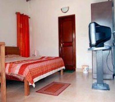 фото отеля Manoram View Hotel Naukuchiatal