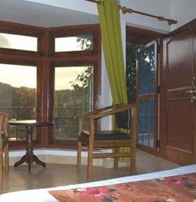 фото отеля Manoram View Hotel Naukuchiatal