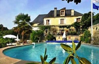 фото отеля Hotel Le Saint-Robert (France)