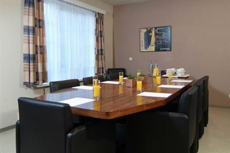 фото отеля Aparthotel Castelnou