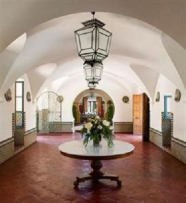 фото отеля Hotel Castillo de Santa Catalina