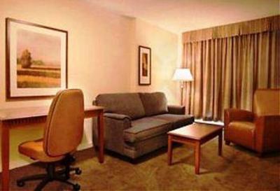 фото отеля Candlewood Suites Montreal Centre-Ville