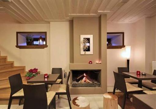 фото отеля Tsarbou Guesthouse