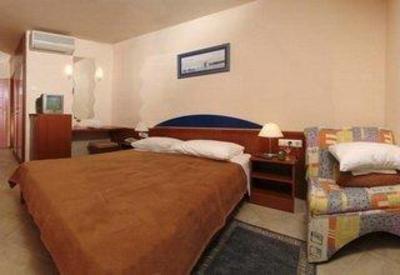 фото отеля Tourist Settlement Brzet Hotel Omis