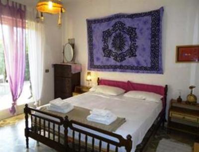 фото отеля Sahara Apartment Pomezia